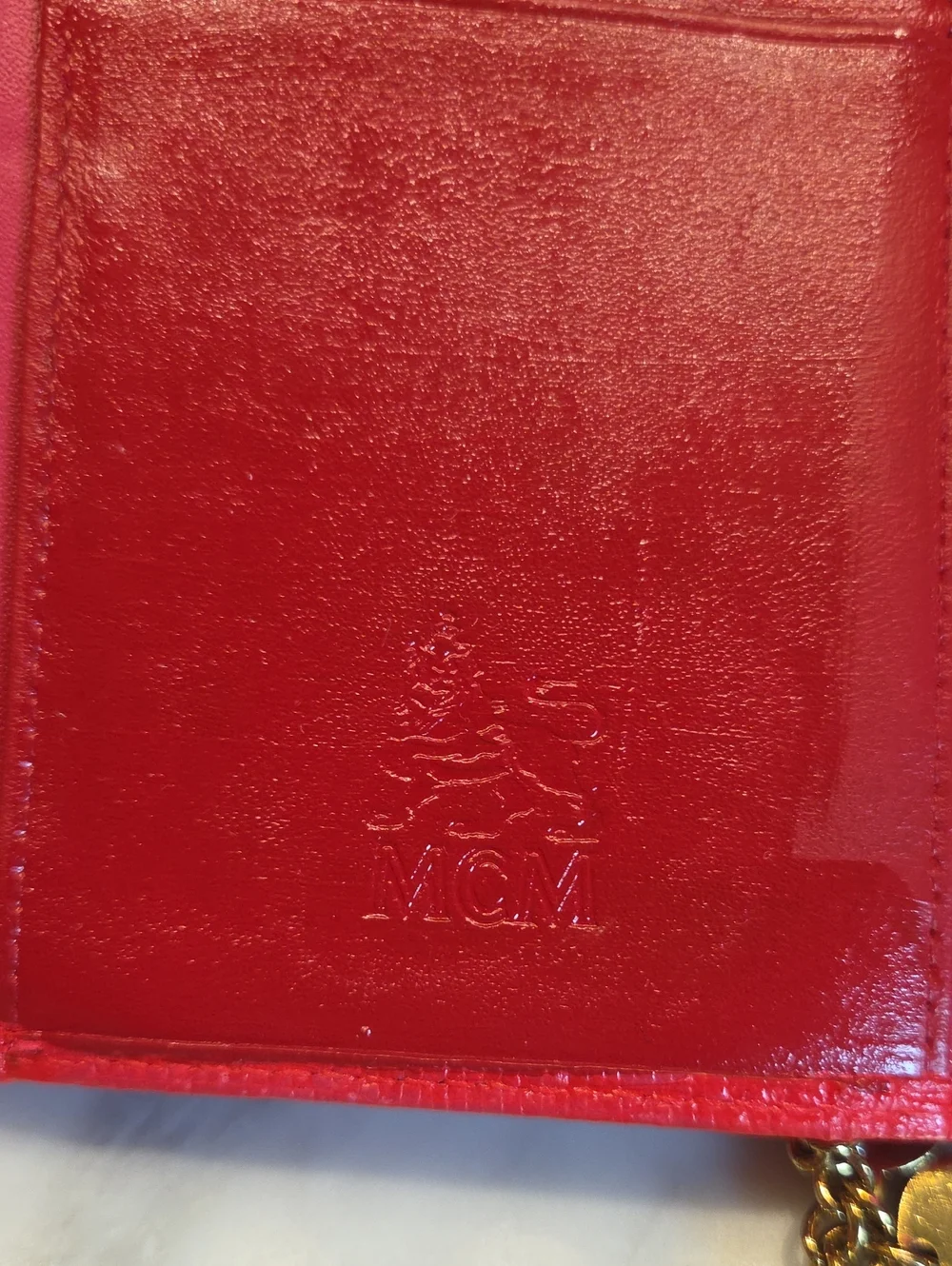 EUC Customized MCM Red Leather Compact Trifold Wallet with Gold Logo Charm ❤️🩷❤